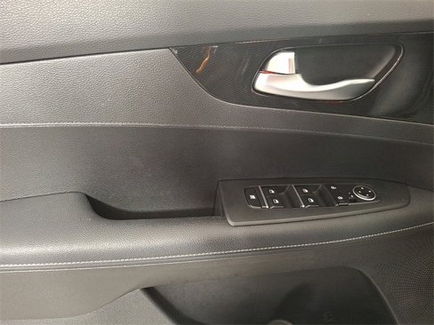 Used 2023 Kia Forte GT-Line image 15