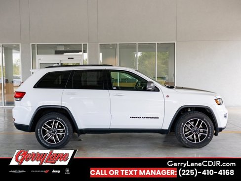 Used 2021 Jeep Grand Cherokee Trailhawk image 3