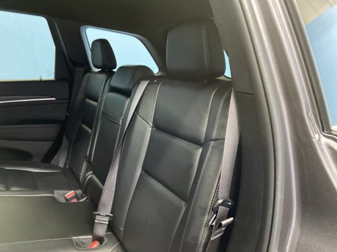 Used 2021 Jeep Grand Cherokee Limited image 29