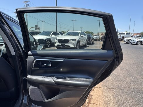 Used 2016 Nissan Altima 2.5 SR image 14