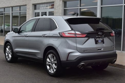 Used 2022 Ford Edge Titanium w/ Equipment Group 301A image 4