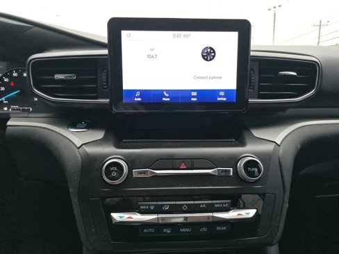 Used 2020 Ford Explorer XLT w/ Equipment Group 202A image 13