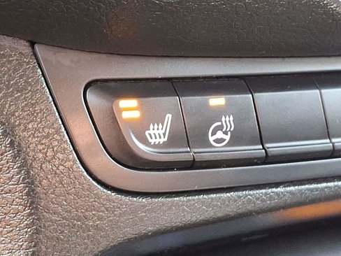Certified 2015 Jeep Renegade Limited image 25