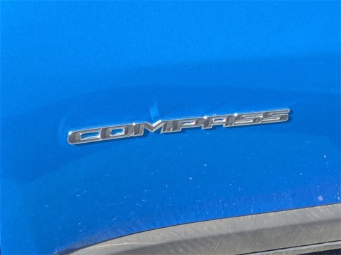 New 2025 Jeep Compass Limited image 13