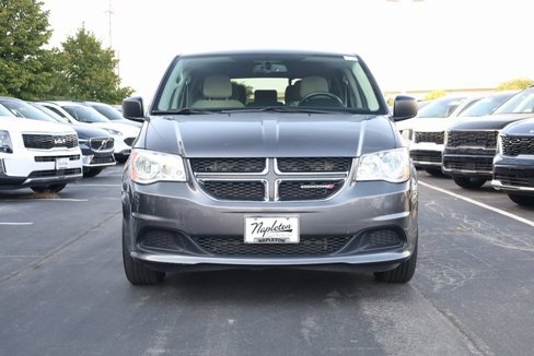 Used 2016 Dodge Grand Caravan SE w/ Quick Order Package 29E SE image 3