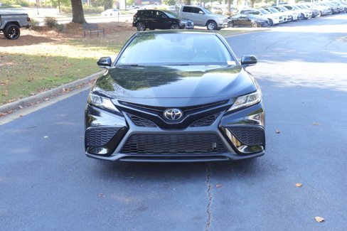 Used 2023 Toyota Camry SE image 3
