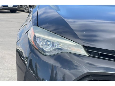 Used 2017 Toyota Corolla L image 39