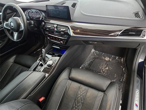 Used 2018 BMW M550i xDrive image 18