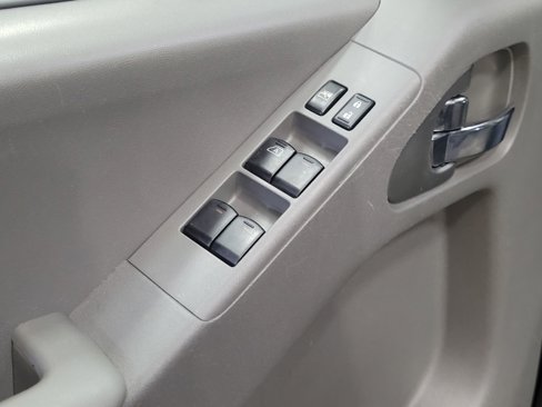 Used 2018 Nissan Frontier SV image 27
