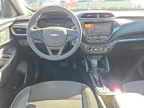Used 2023 Chevrolet TrailBlazer LT w/ Convenience Package image 16