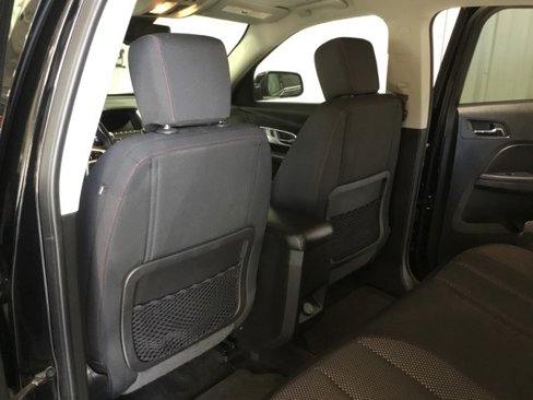 Used 2017 Chevrolet Equinox LT image 38