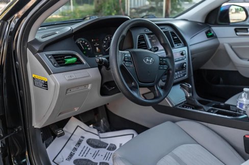 Used 2017 Hyundai Sonata SE image 15