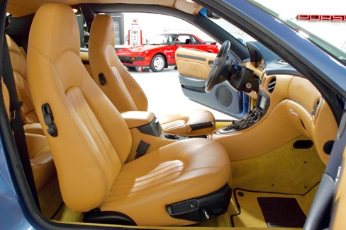 Used 2004 Maserati Coupe image 38