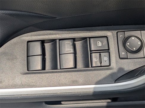 Used 2023 Toyota RAV4 LE image 11