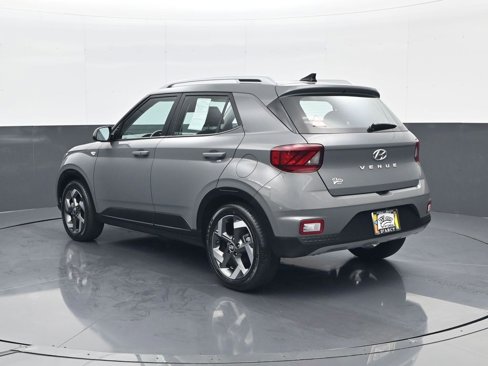 Certified 2021 Hyundai Venue SEL w/ Premium Package image 7