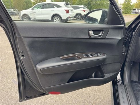 Used 2019 Kia Optima EX image 15