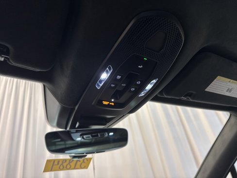 New 2025 Porsche Cayenne Turbo image 22
