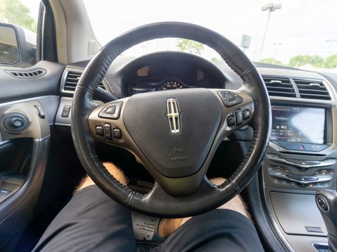 Used 2011 Lincoln MKX AWD w/ 101A Rapid Spec Order Code image 19
