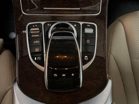Used 2017 Mercedes-Benz GLC 300 4MATIC image 24