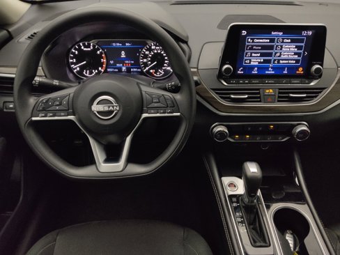 Used 2023 Nissan Altima 2.5 SV image 22