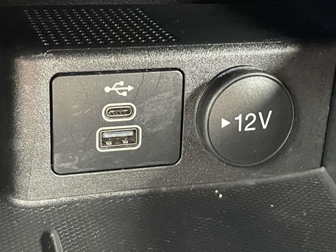 Used 2025 Ford Escape ST-Line image 21