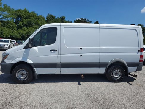 Used 2015 Mercedes-Benz Sprinter 2500 image 7