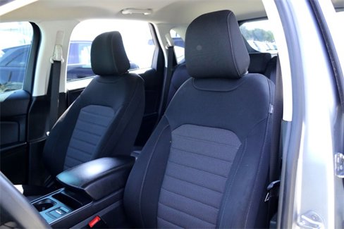 Used 2022 Ford Edge SE w/ Black Appearance Package image 11