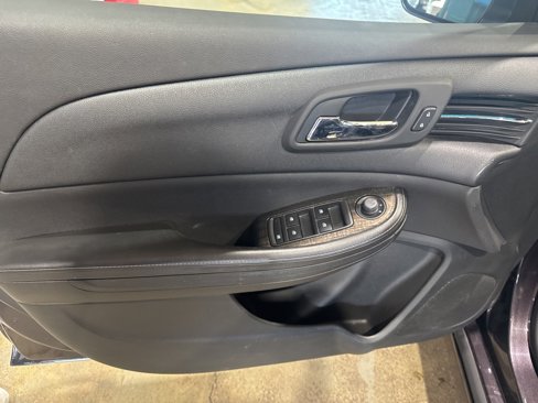 Used 2015 Chevrolet Malibu LT w/ Power Convenience Package image 14