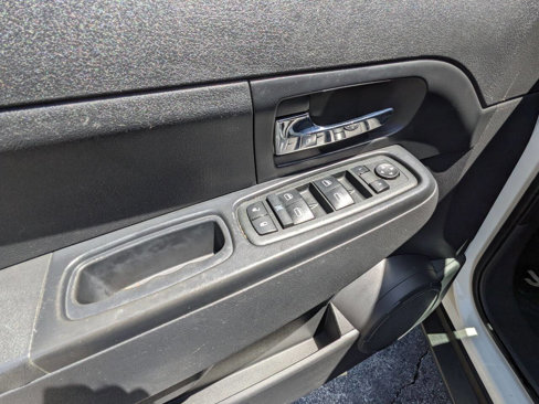 Used 2010 Jeep Liberty Sport image 9