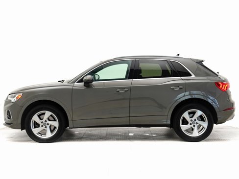 Used 2020 Audi Q3 2.0T Premium Plus w/ Premium Plus Package image 30