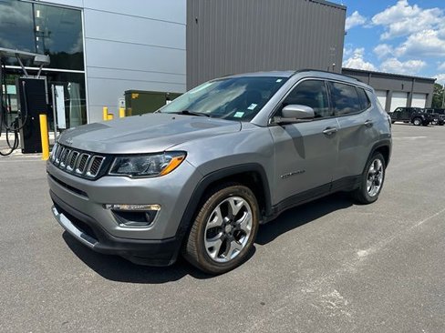 Used 2020 Jeep Compass Limited image 3