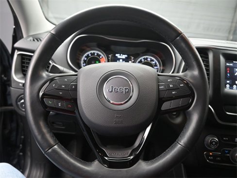 Used 2021 Jeep Cherokee Latitude Plus image 2