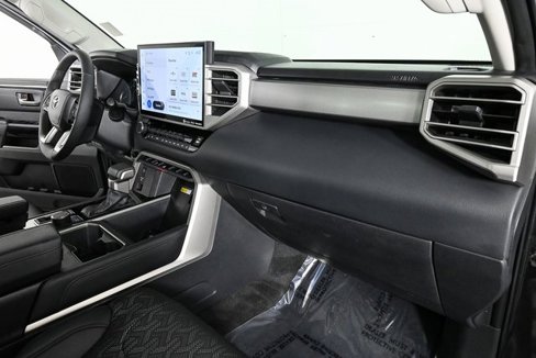 Used 2023 Toyota Tundra Limited image 21