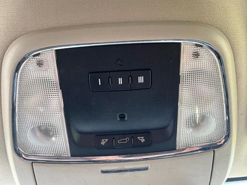 Used 2015 Dodge Durango Limited w/ Nav & Power Liftgate Group image 19