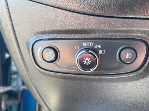 Used 2020 Chevrolet Equinox LT image 12
