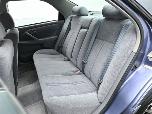 Used 2000 Toyota Camry LE image 14