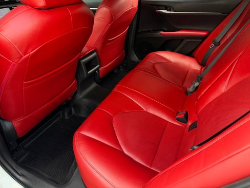 Certified 2020 Toyota Camry SE image 19