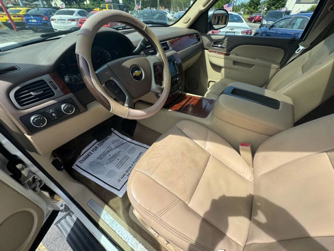 Used 2011 Chevrolet Tahoe LTZ image 15