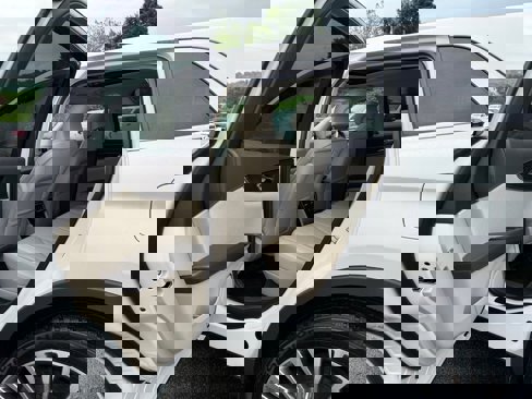 Used 2018 Lincoln MKX Reserve image 8