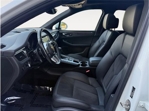 Used 2017 Porsche Macan S image 9