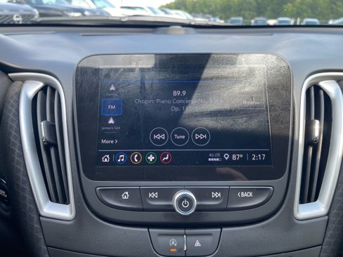Used 2024 Chevrolet Malibu LT image 28
