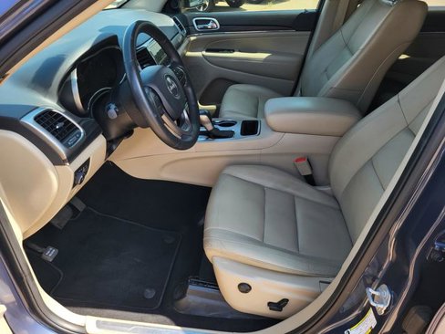 Used 2019 Jeep Grand Cherokee Limited image 33