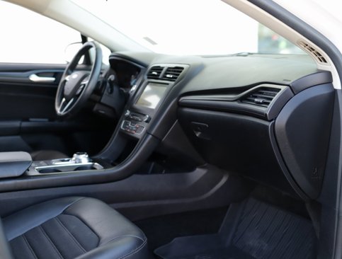 Used 2018 Ford Fusion SE w/ Equipment Group 201A image 28
