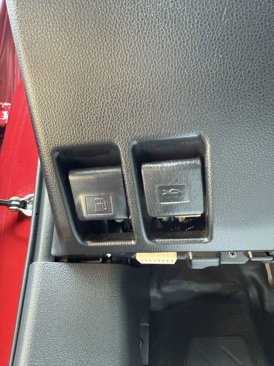 Used 2019 Toyota RAV4 LE image 13