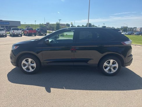 Used 2017 Ford Edge SE image 2