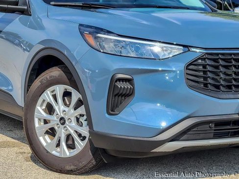 Certified 2024 Ford Escape Active image 3