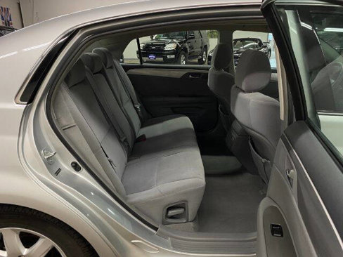 Used 2007 Toyota Avalon Touring image 16