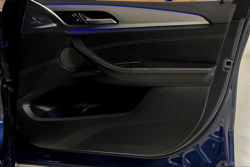 Used 2018 BMW X3 M40i image 21