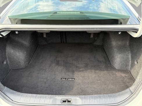 Used 2022 Nissan Altima 2.5 SR image 17
