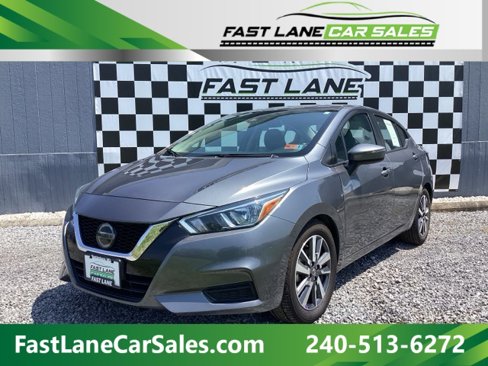 Used 2021 Nissan Versa SV image 1